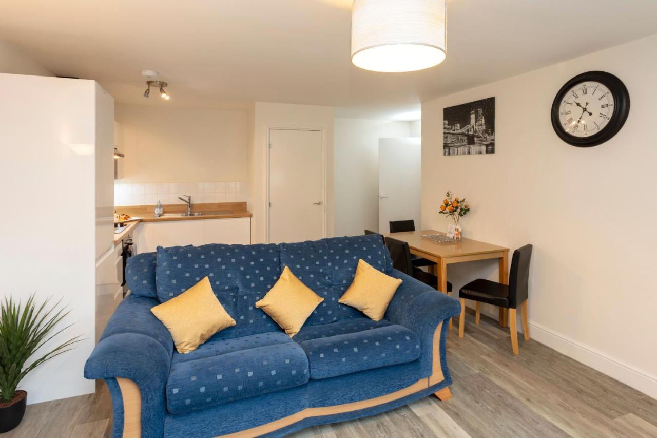 Station Apartment Норвич Экстерьер фото